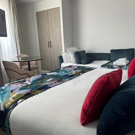 Citadines Confluent Nantes-3